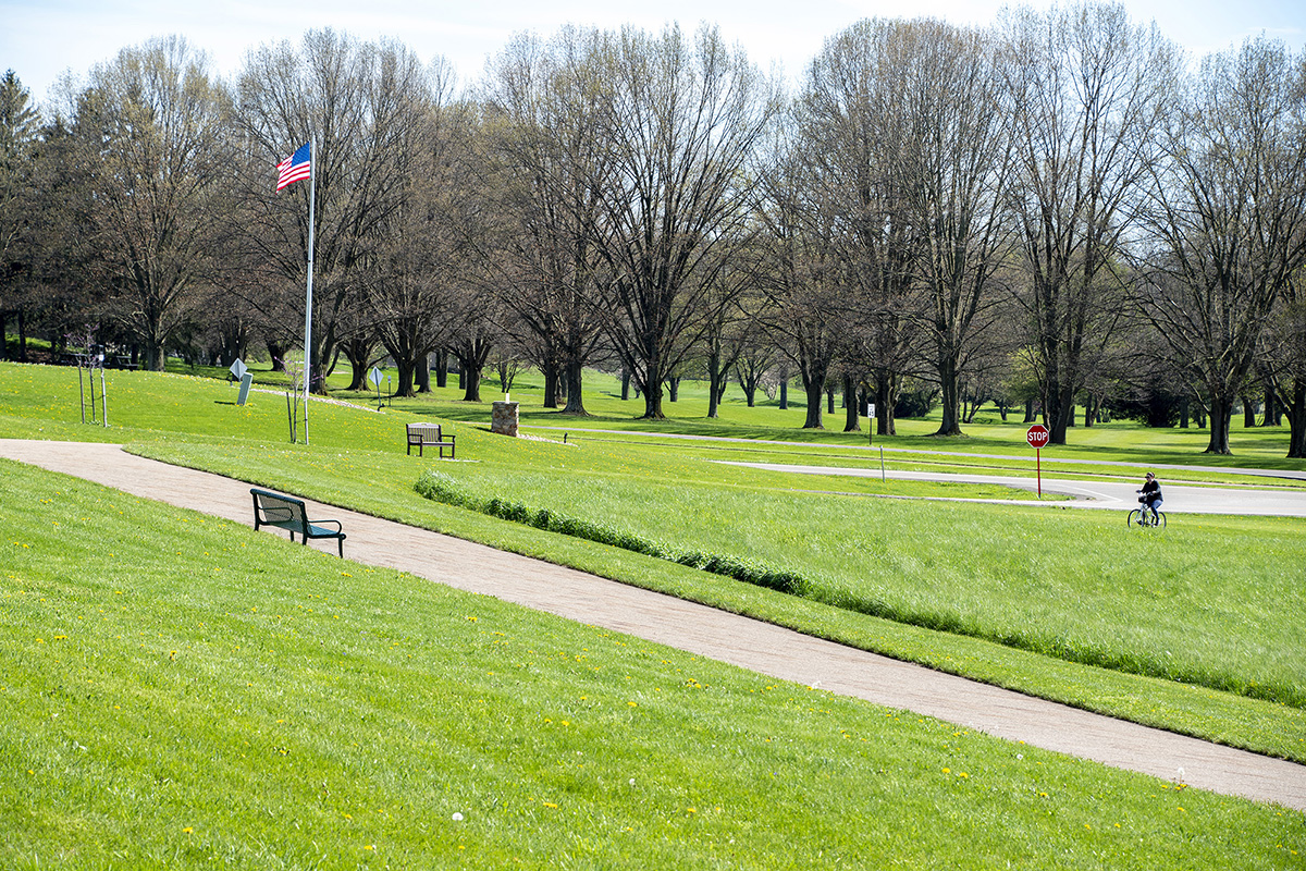 River Community Park – Wilkshire Boulevard Trail